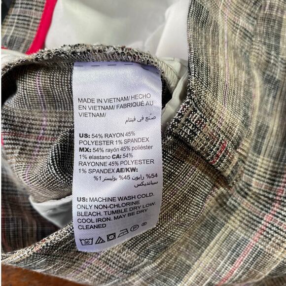 WHBM the Slim Plaid Check Slim Ankle Trousers Black w/ Madder Red - 0 - Picture 5 of 13